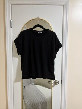 Zara Classic Black Boxy Short Sleeve Tee